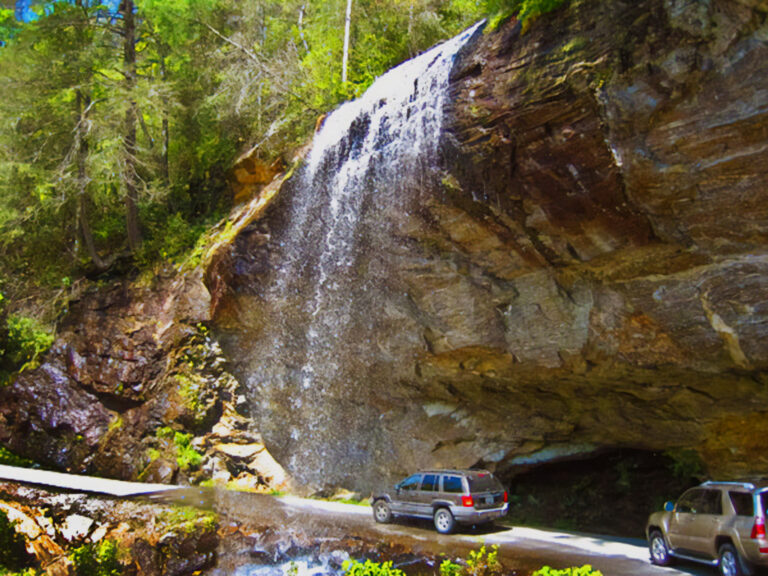 Bridal Veil Fall waterfalls