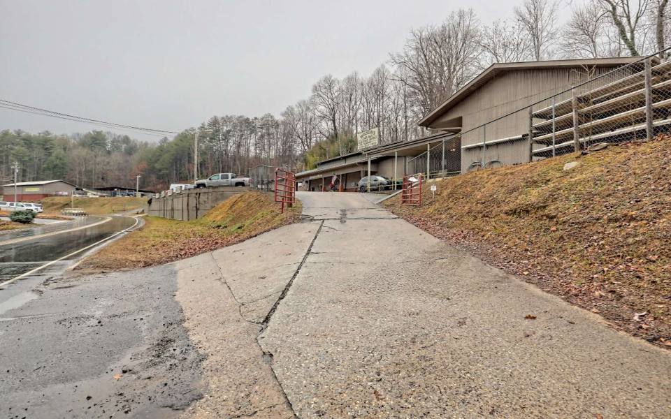 Murphy,North Carolina mountain commercial property, Georgia mountain commercial real estate, 176 OLD RANGER ROAD, Murphy, North Carolina 28906, ,Commercial,For sale,OLD RANGER ROAD Advantage Chatuge Realty