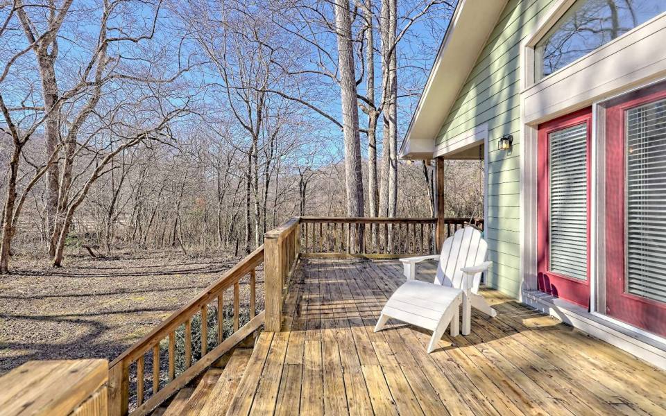 Hayesville,North Carolina Mountain Home For sale,9212 TUSQUITTEE ROAD, Hayesville, North Carolina 28904,view, cabins, mountain homes for saleTUSQUITTEE ROADAdvantage Chatuge Realty