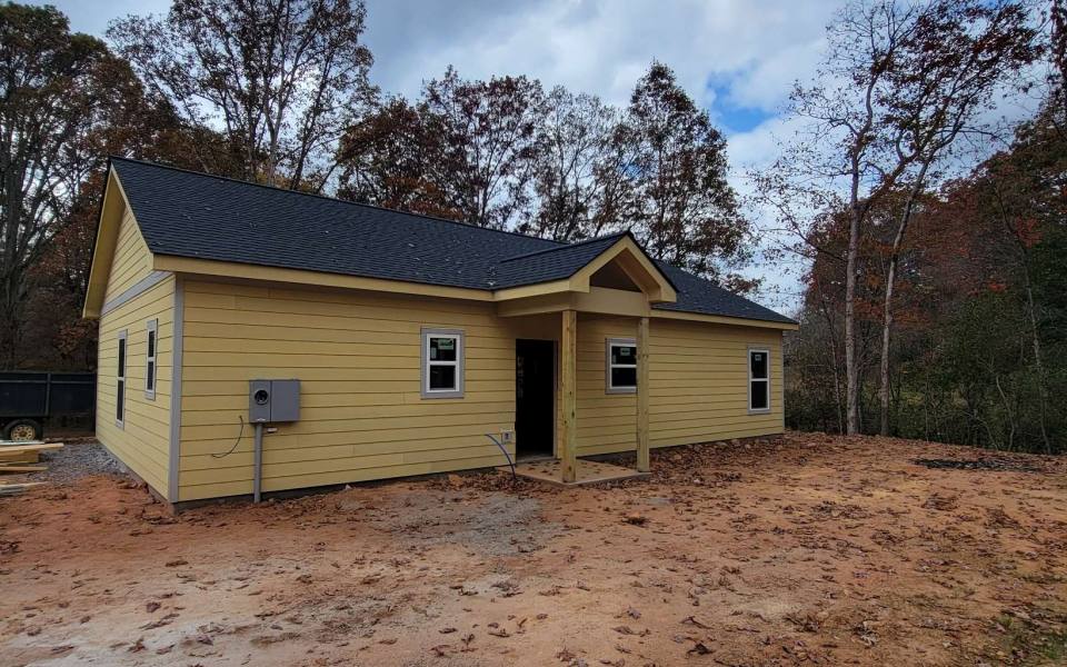 Hayesville,North Carolina Mountain Home For sale,TR #2 TUSQUITTEE RD, Hayesville, North Carolina 28904,view, cabins, mountain homes for saleTUSQUITTEE RDAdvantage Chatuge Realty