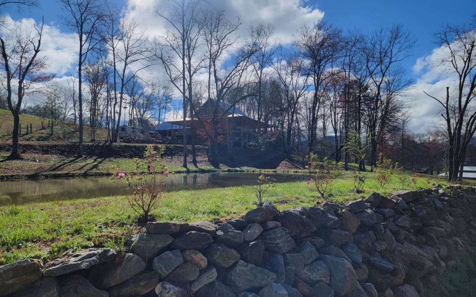 Hayesville,North Carolina Mountain Home For sale,143 SMART RD, Hayesville, North Carolina 28904,view, cabins, mountain homes for saleSMART RDAdvantage Chatuge Realty